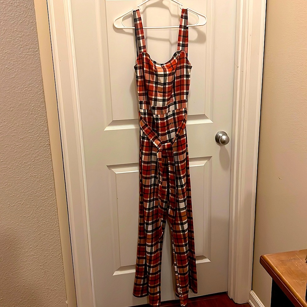 Forever 21 fall colors Romper never worn.